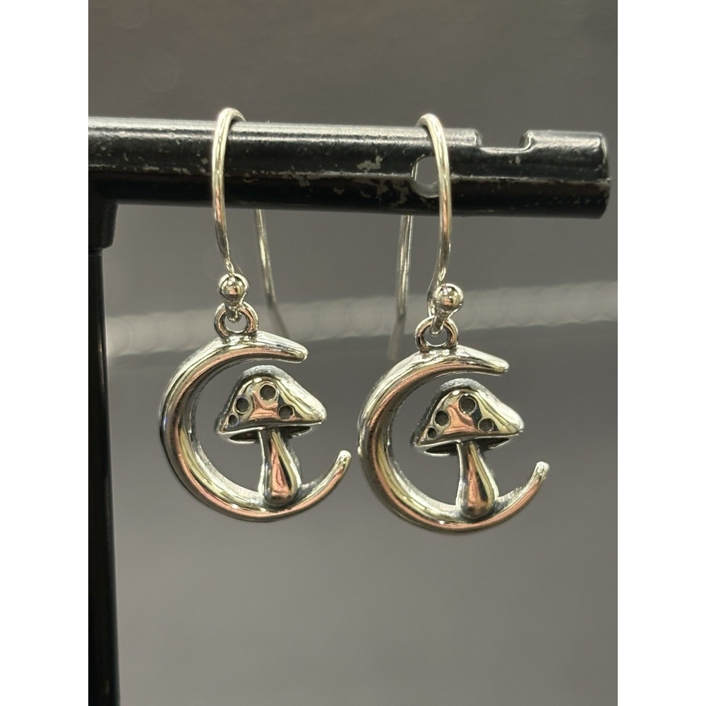 New Condition Sterling Silver Mushroom Moon Dangle Earrings 925 J18